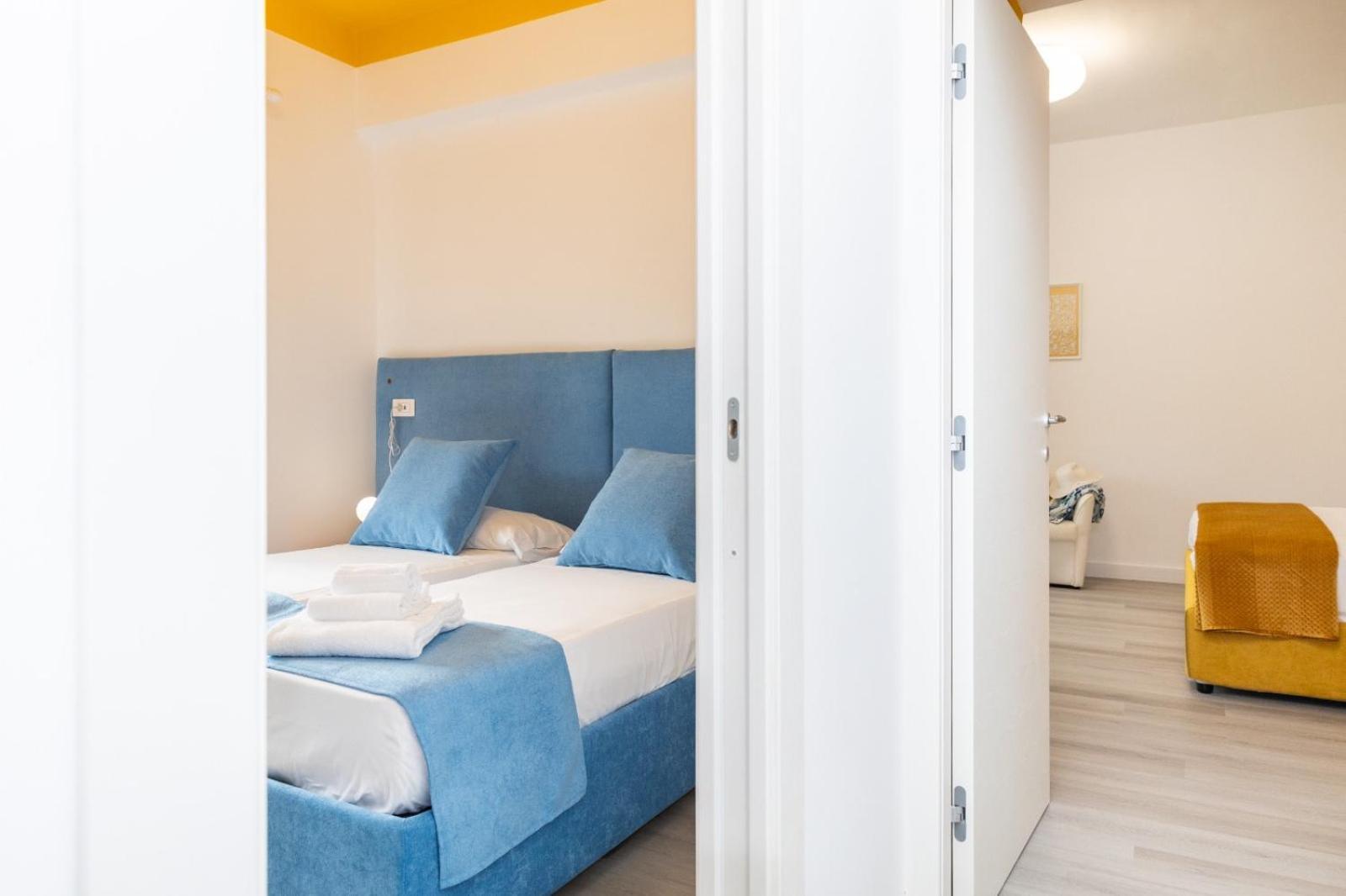 Sunny Flat Sorrent