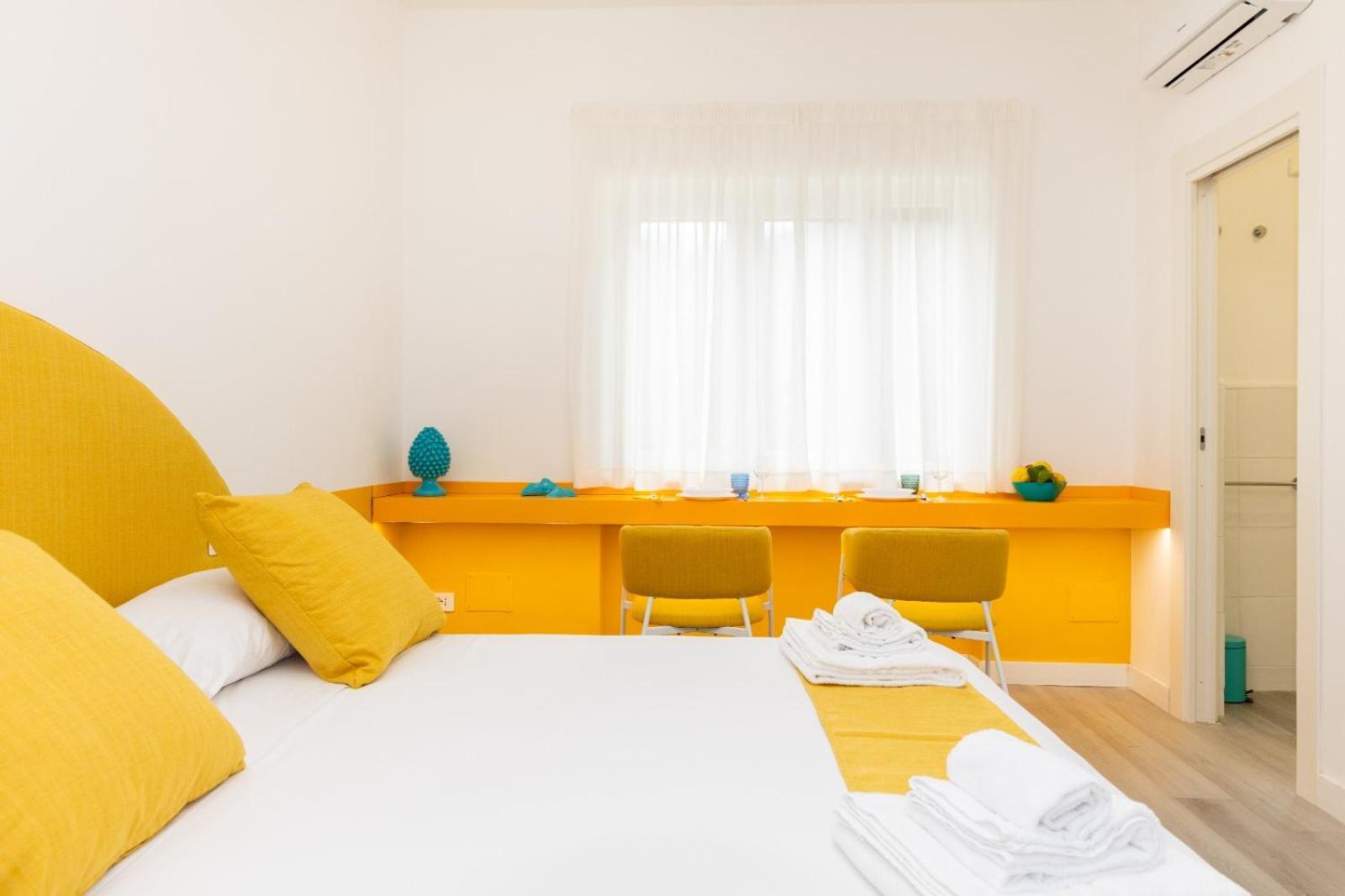 Sunny Flat Sorrent